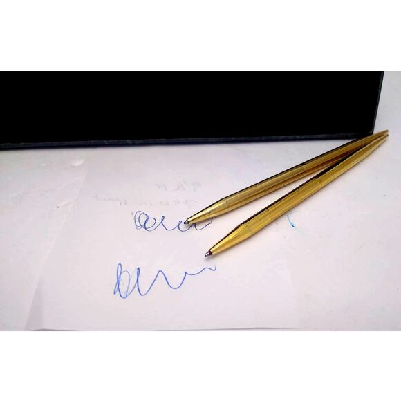 Marble Executive Desk Stationary Clock / Pen Holder, Name Plate / Card Holder - Picture 12 of 12